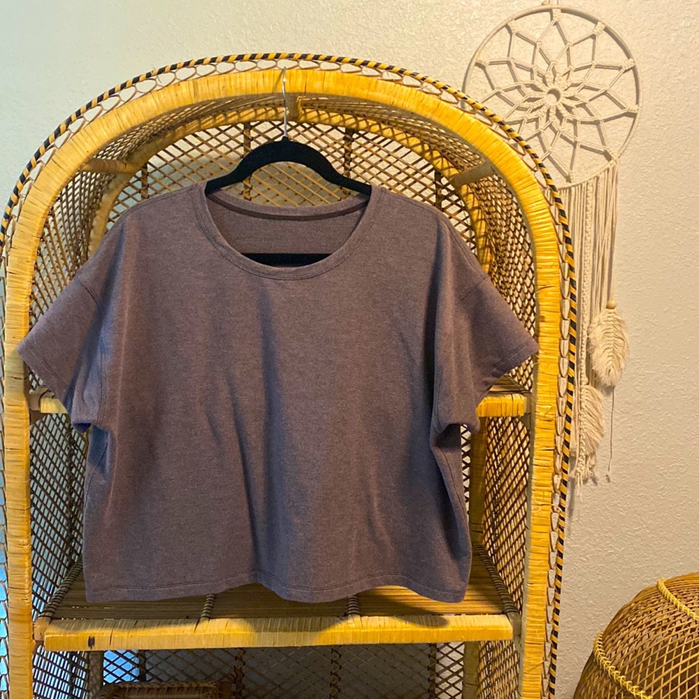 Lululemon Boxy Crop Tee